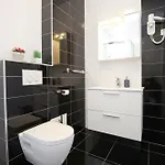 Corner זאדאר