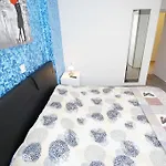 Corner زادار
