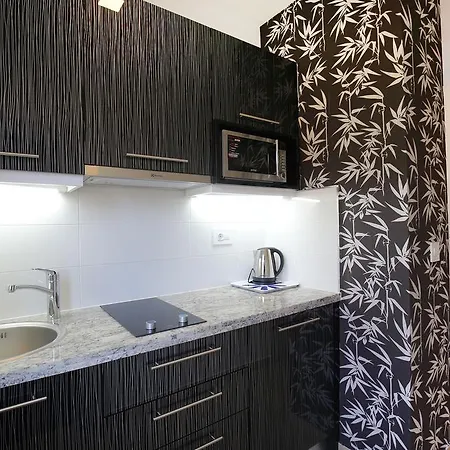 Apartment Corner *