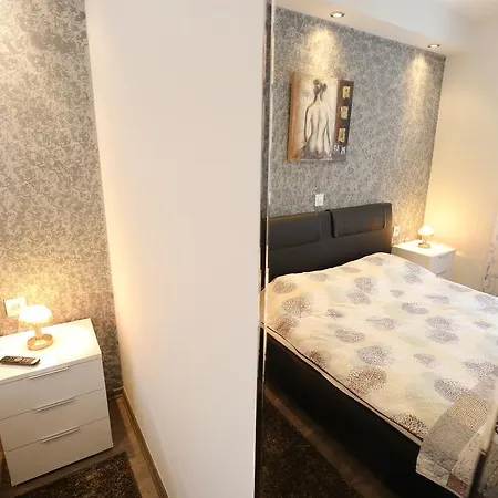 Apartment Corner