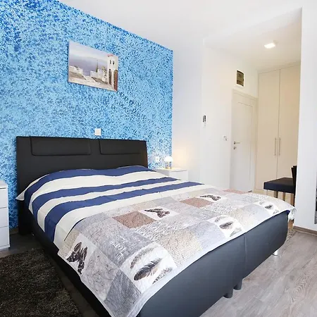 Apartment Corner